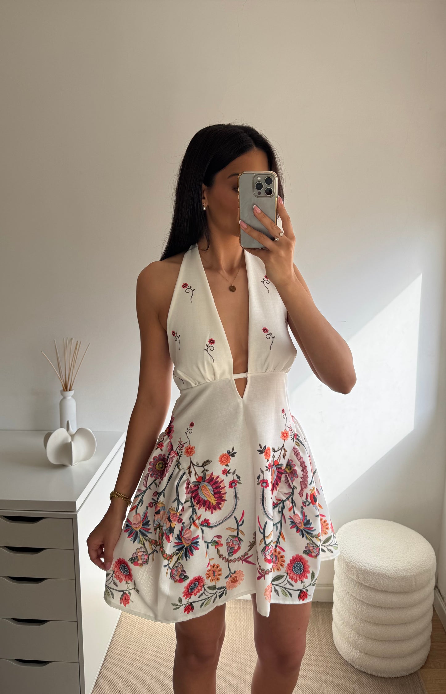 VESTIDO MINI DECOTE
