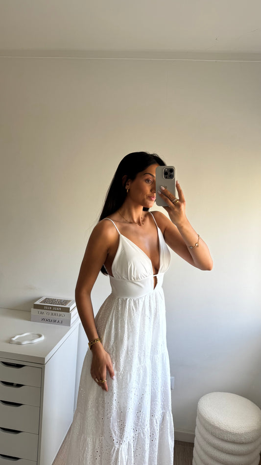 VESTIDO DECOTE
